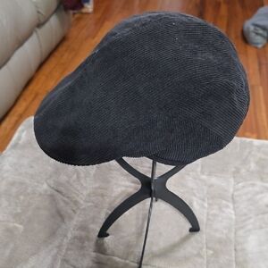 DPC Mens Newsboy Cabbie Hat Black Corduroy Plaid Lining Sz Large EUC